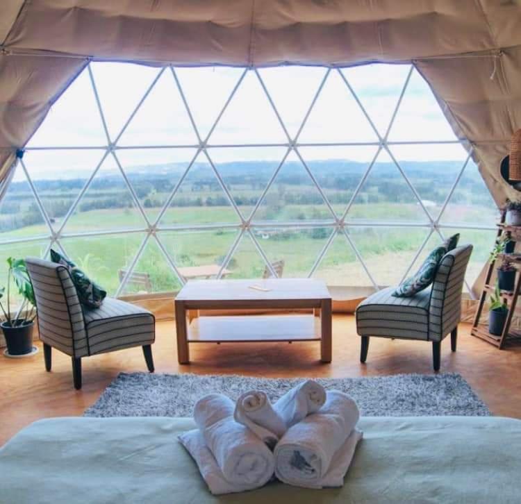 1 Waipu Off-Grid Eco Seaview Geodesic Glamping Dome Hotel ภายนอก รูปภาพ