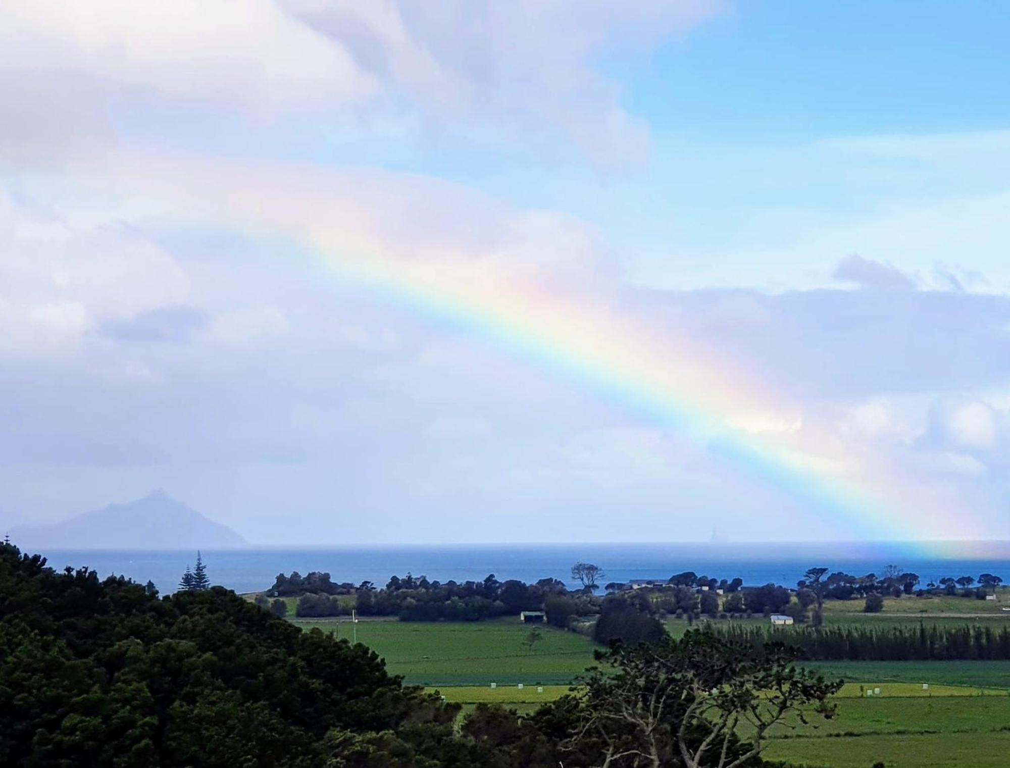 1 Waipu Off-Grid Eco Seaview Geodesic Glamping Dome Hotel ภายนอก รูปภาพ