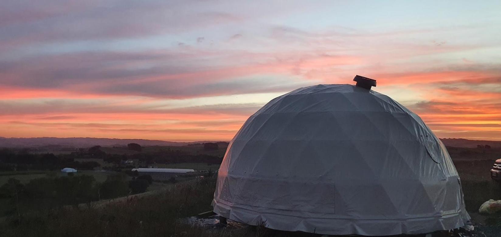 1 Waipu Off-Grid Eco Seaview Geodesic Glamping Dome Hotel ภายนอก รูปภาพ