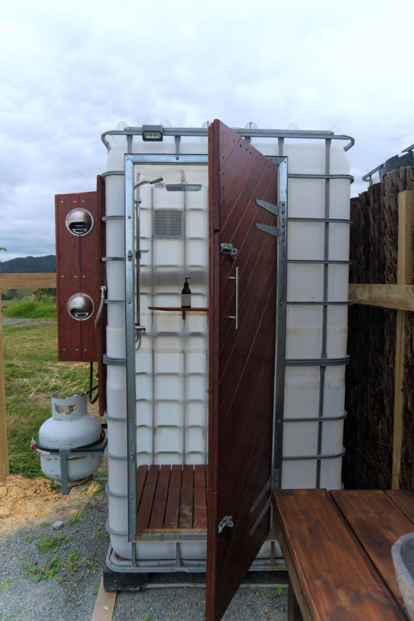 1 Waipu Off-Grid Eco Seaview Geodesic Glamping Dome Hotel ภายนอก รูปภาพ